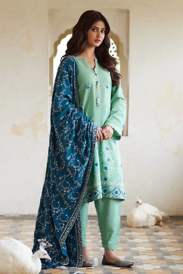 Khaddar – Linen 2023 Embroidered Collection By Cross Stitch-ROYAL DUSK