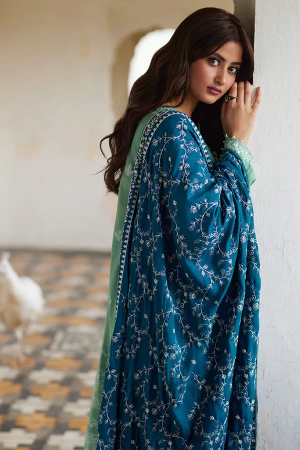 Khaddar – Linen 2023 Embroidered Collection By Cross Stitch-ROYAL DUSK - Image 3