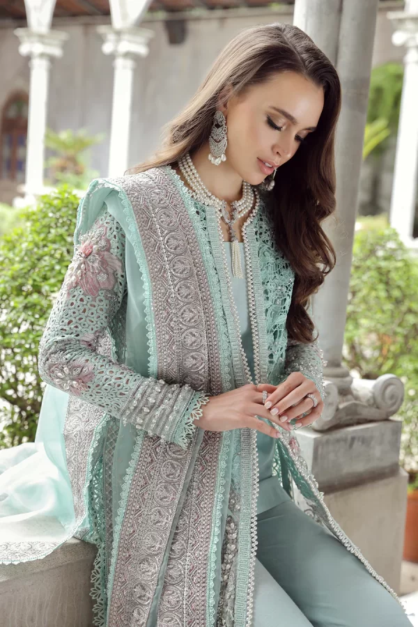 Raha Luxury Festive'23 By Maryam Hussain-Alara - Image 2