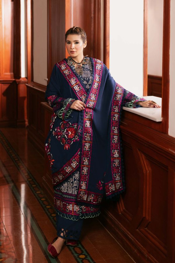 Maryam Hussain winter shawl '24-Breeze - Image 3