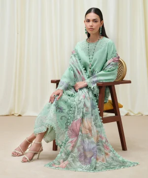 SAPPHIRE Embroidered collection' 25' SKU: 0U3FELX25V69