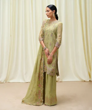 SAPPHIRE  Embroidered collection'25' SKU: U3FELX25V645