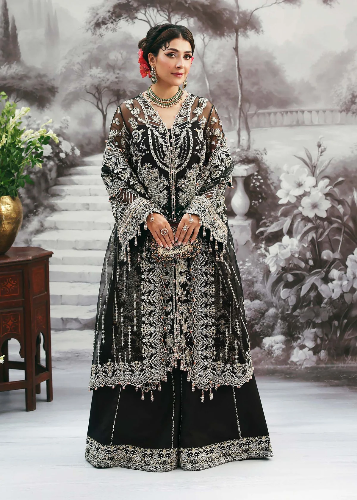 KANWAL MALIK Luxury pret' 25' Huriya