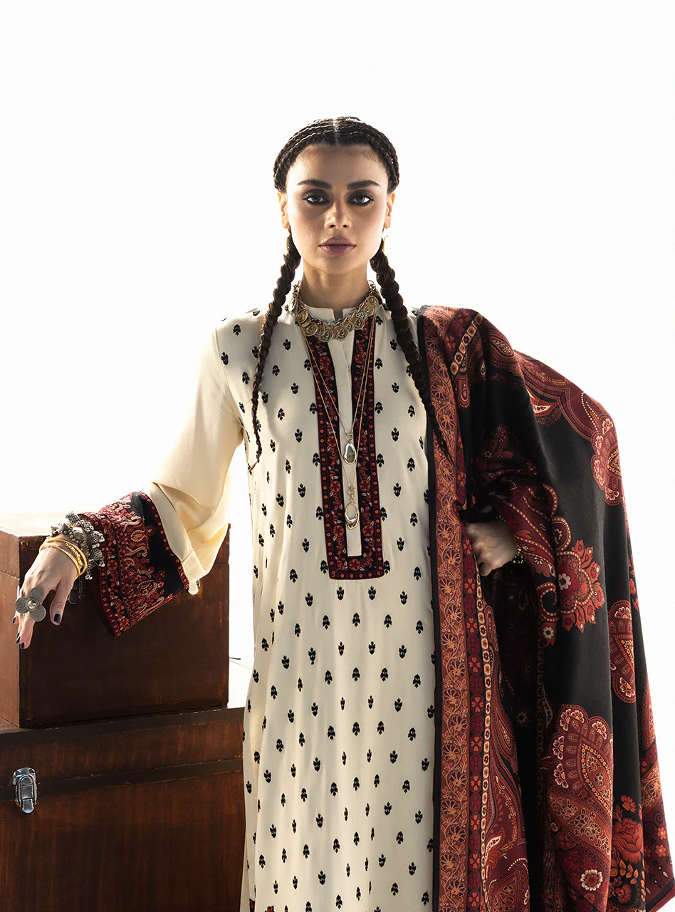 Zainab Chottani Winter Shawl '25-Imani - Image 3