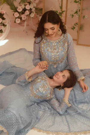 31_ec2b10f3-975d-4e15-af06-e6359c818c4d