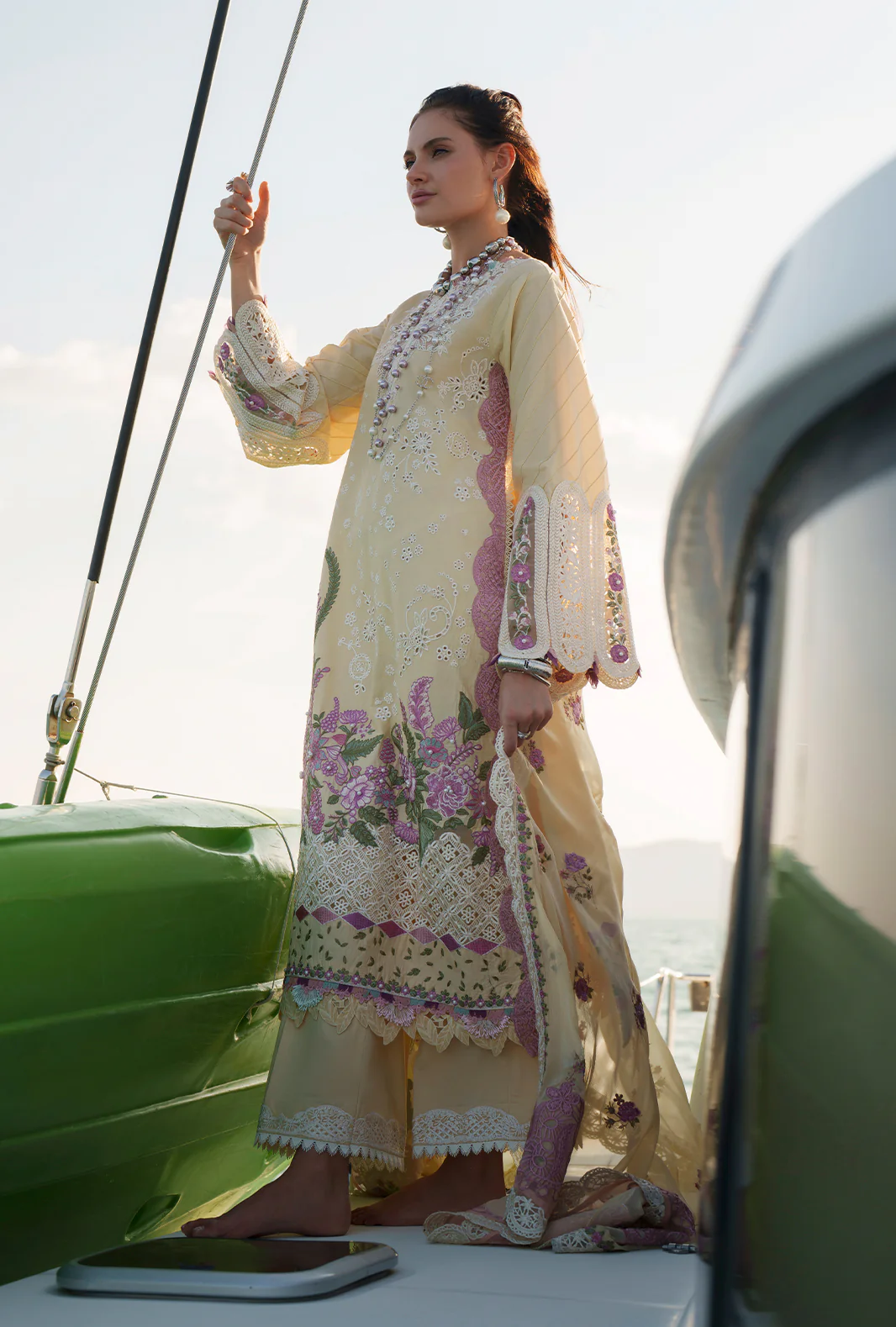 AJR Evara Luxury Lawn '26-Faria - Image 3