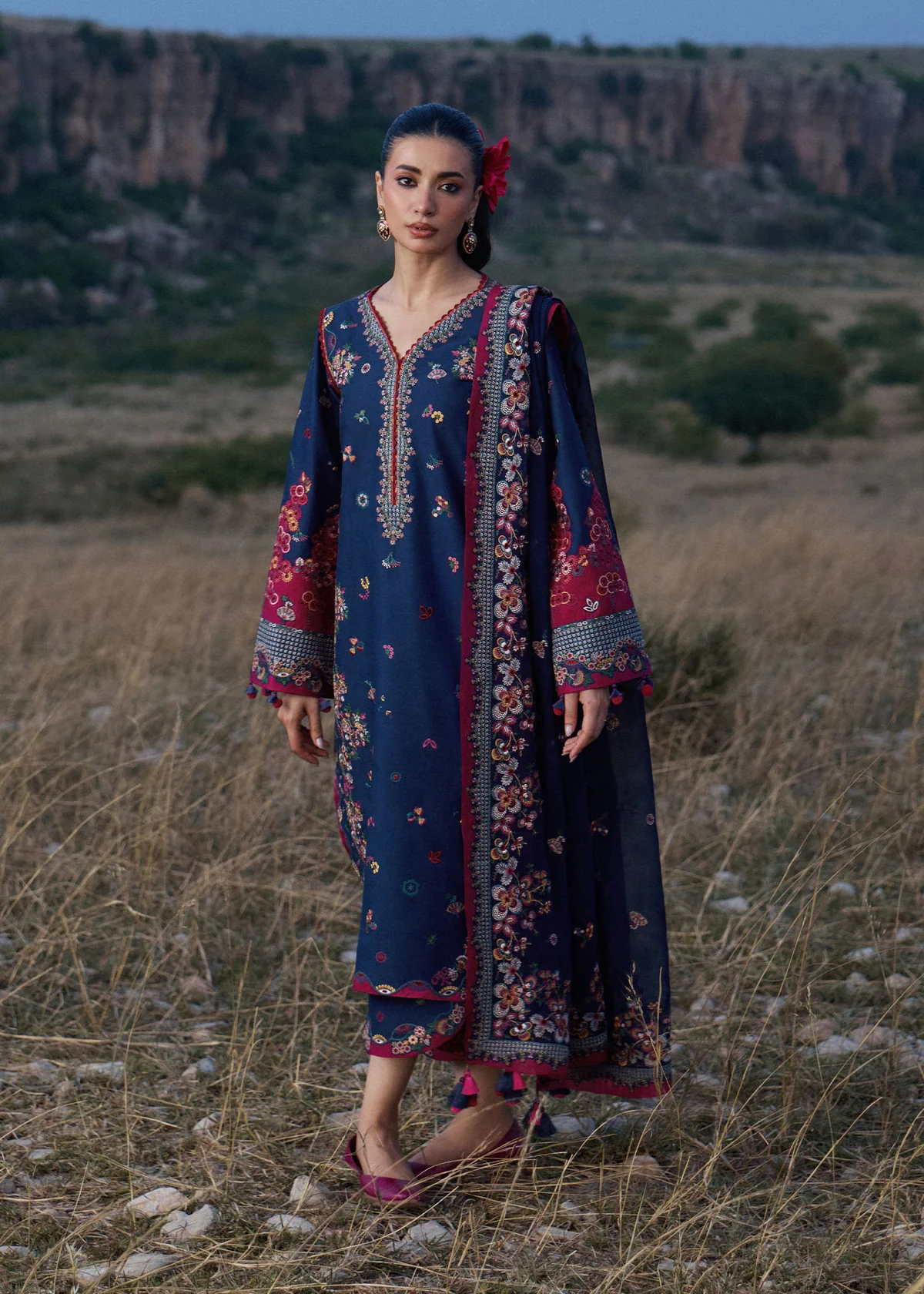 Hussain Rehar Jinan Luxury Lawn '26-Nilima