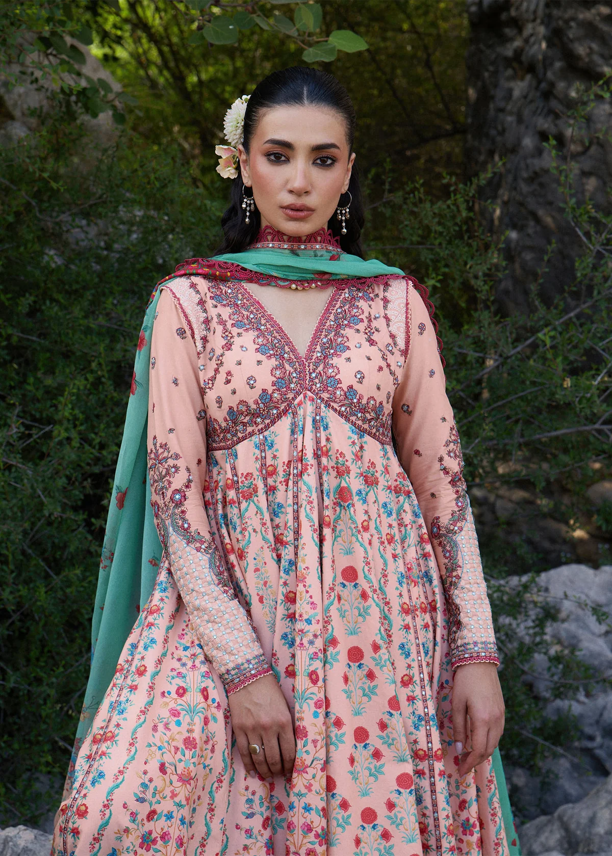 Hussain Rehar Jinan Luxury Lawn '26-Chitlali - Image 3