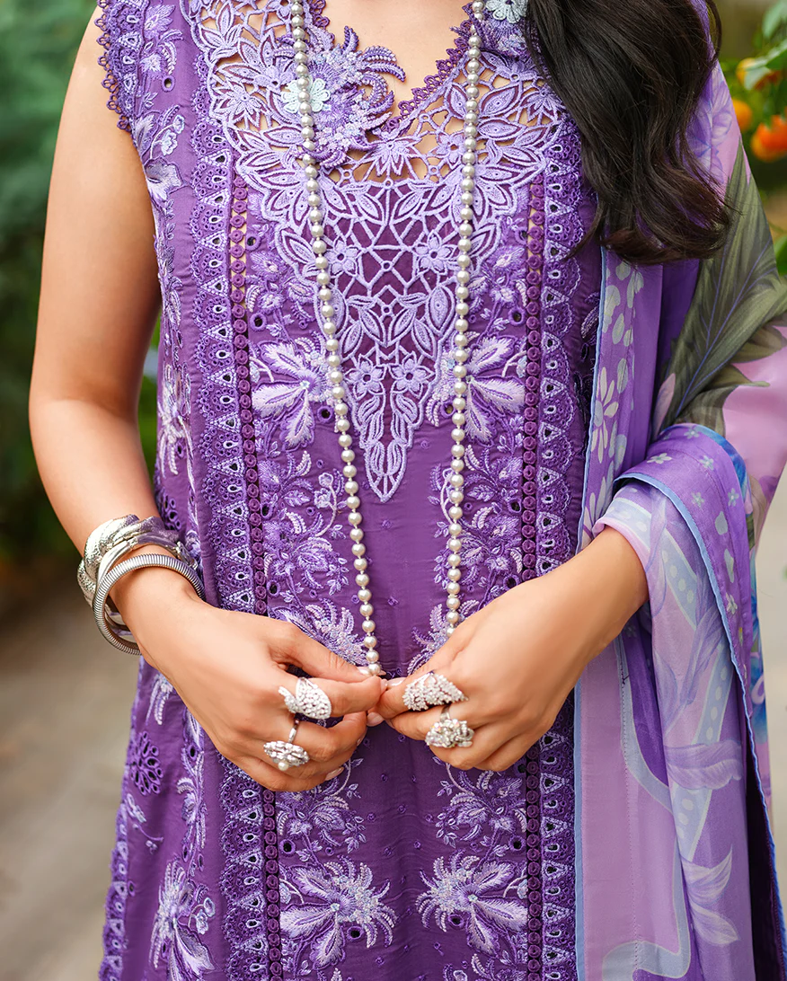 MUSHQ AMOI Luxury Lawn,26 Lovers Lane - Image 3