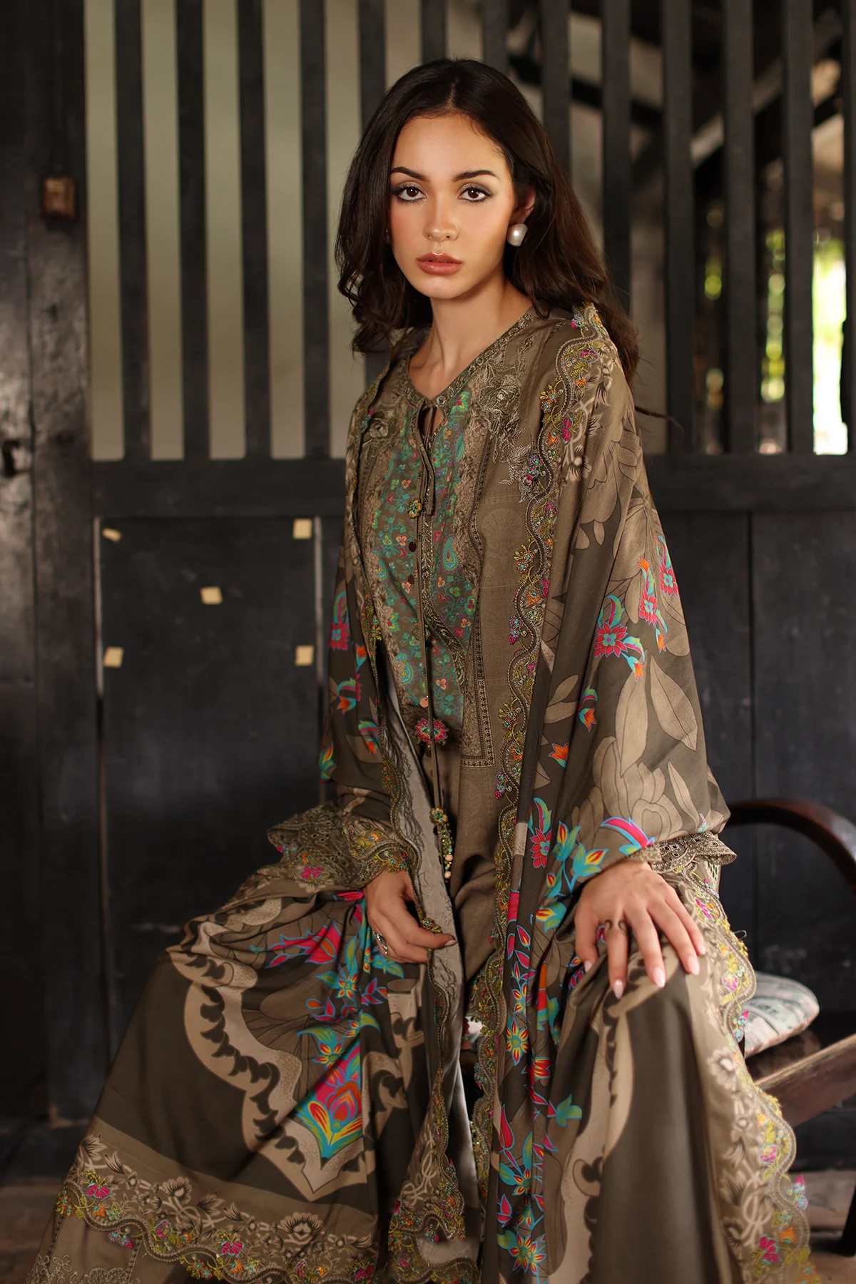 Charizma Aniq Embroidered Linen '26-ANW7 05 - Image 2