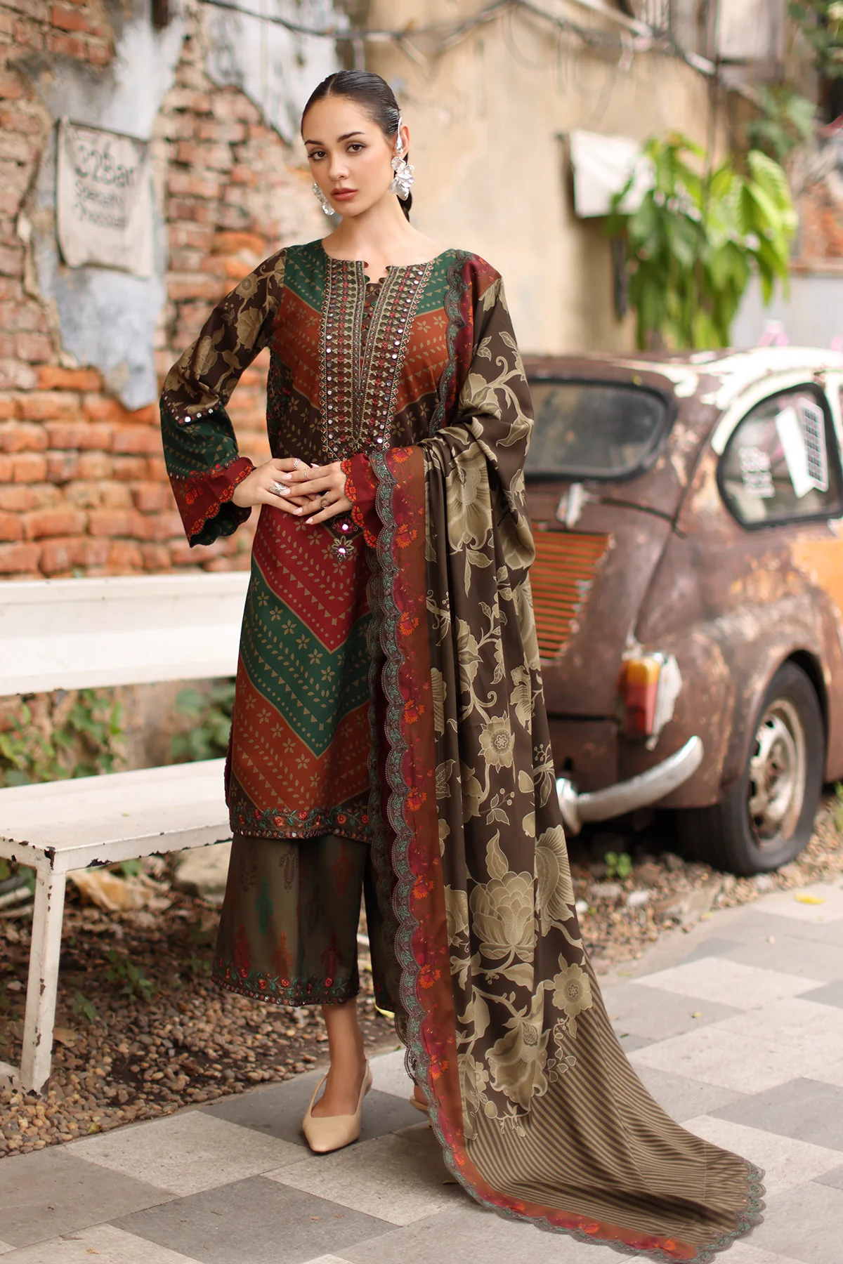 Charizma Aniq Embroidered Linen '26-ANW7 06