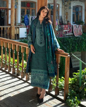 Mushq Broadway winter '26-Azure Echo
